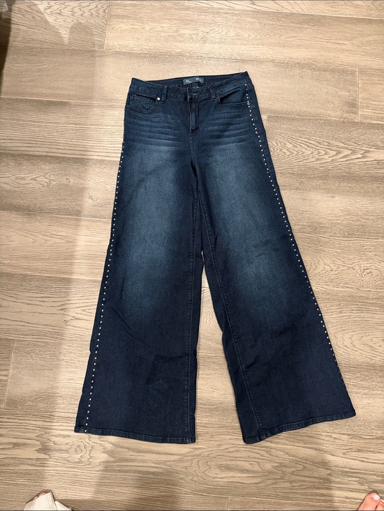 1822 Denim Denim - 1822 Denim Dark Blue Wide-Leg Jeans with Studded Back Pockets